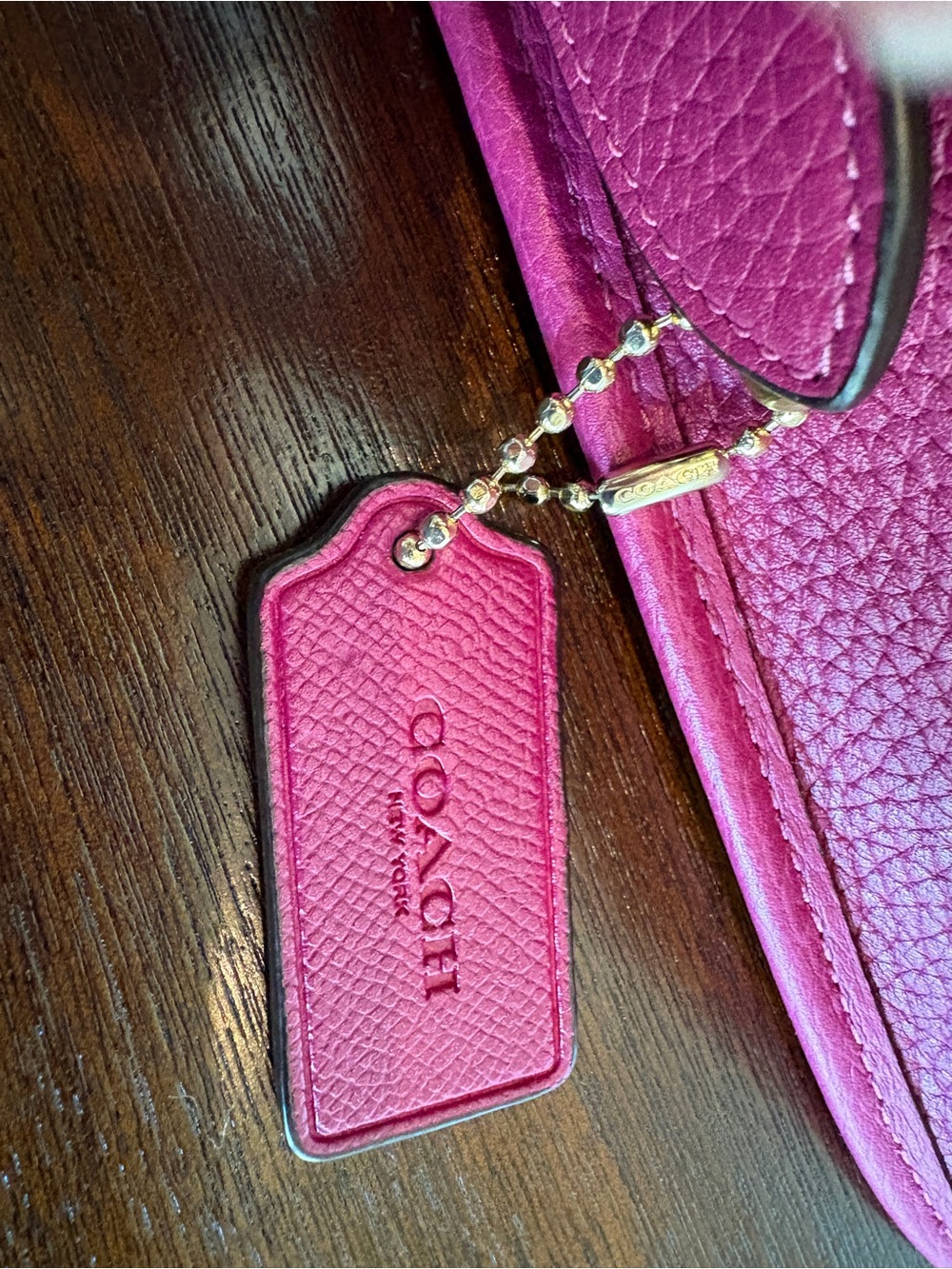 EUC Coach Emery Crossbody in pebbled leather - Picture 4 of 13